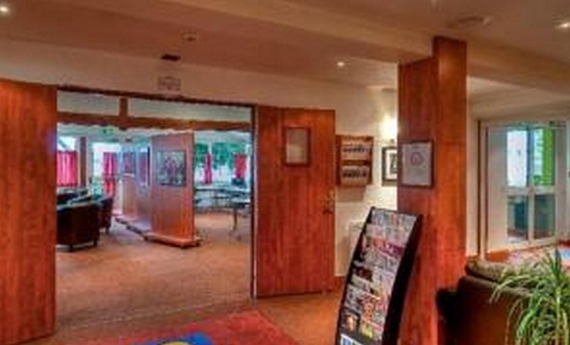 Sky Hotel Goussainville Charles De Gaulle 외부 사진