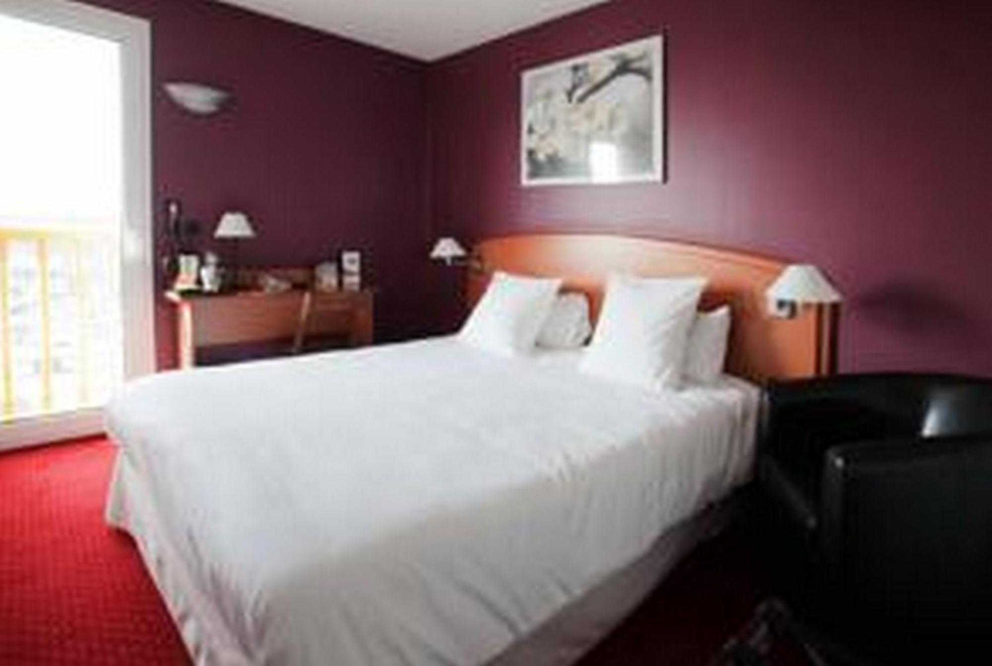 Sky Hotel Goussainville Charles De Gaulle 객실 사진