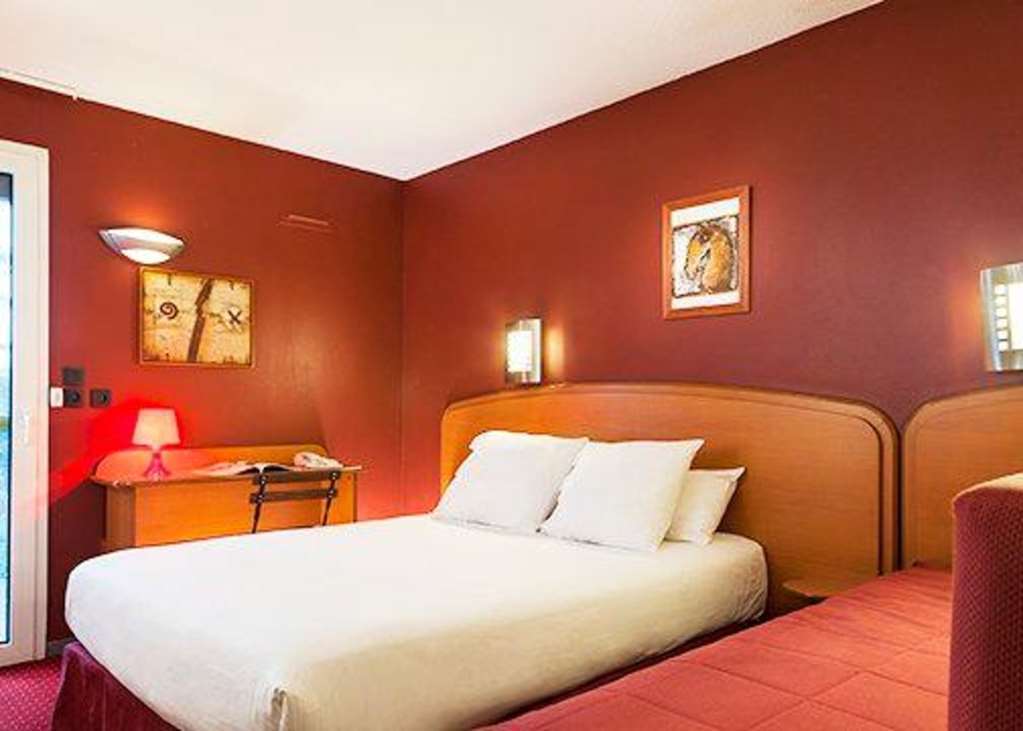 Sky Hotel Goussainville Charles De Gaulle 객실 사진