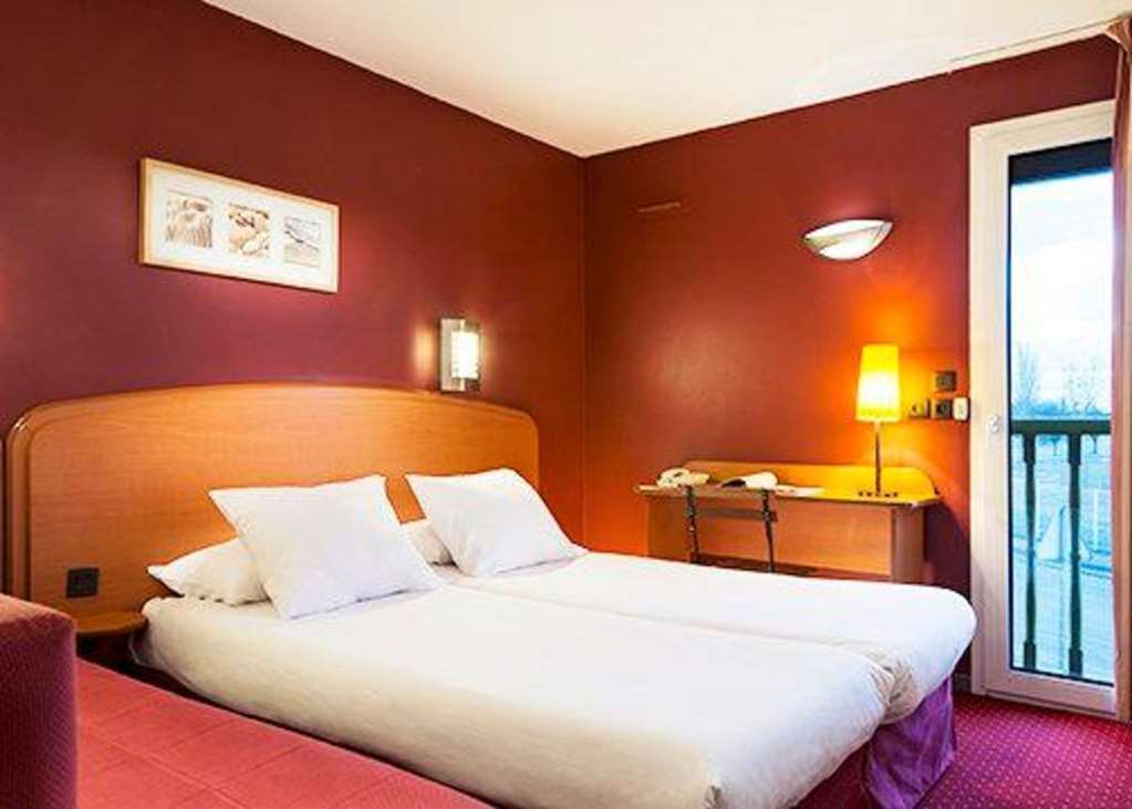 Sky Hotel Goussainville Charles De Gaulle 객실 사진