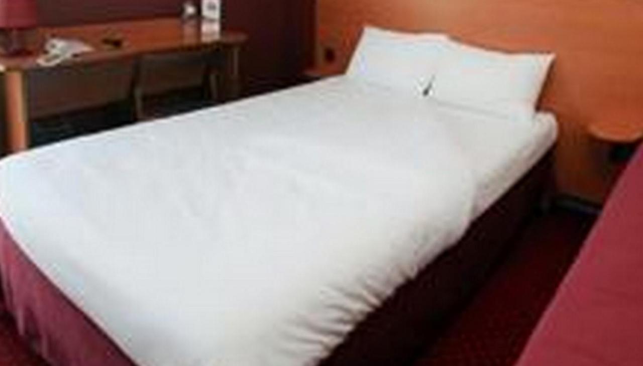 Sky Hotel Goussainville Charles De Gaulle 외부 사진