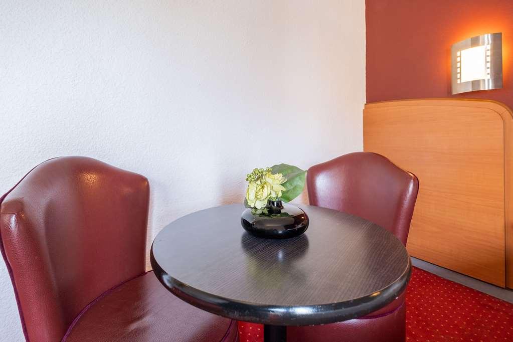 Sky Hotel Goussainville Charles De Gaulle 객실 사진
